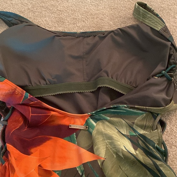 Vince Camuto size 14 one piece swimsuit - Picture 9 of 11